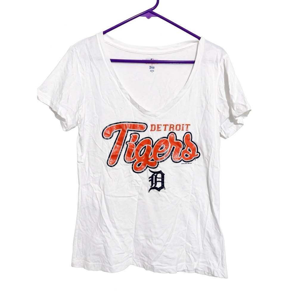 Detroit Tigers V-Neck T-Shirt – Women's Size L – Campus Lifestyle / Official MLB